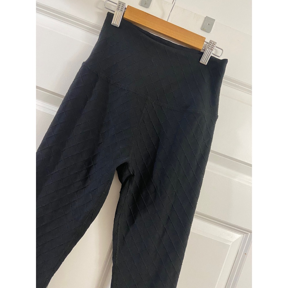 Beyond Yoga Womens Black Quilted High Waisted Leggings Small Diamond Pattern gym